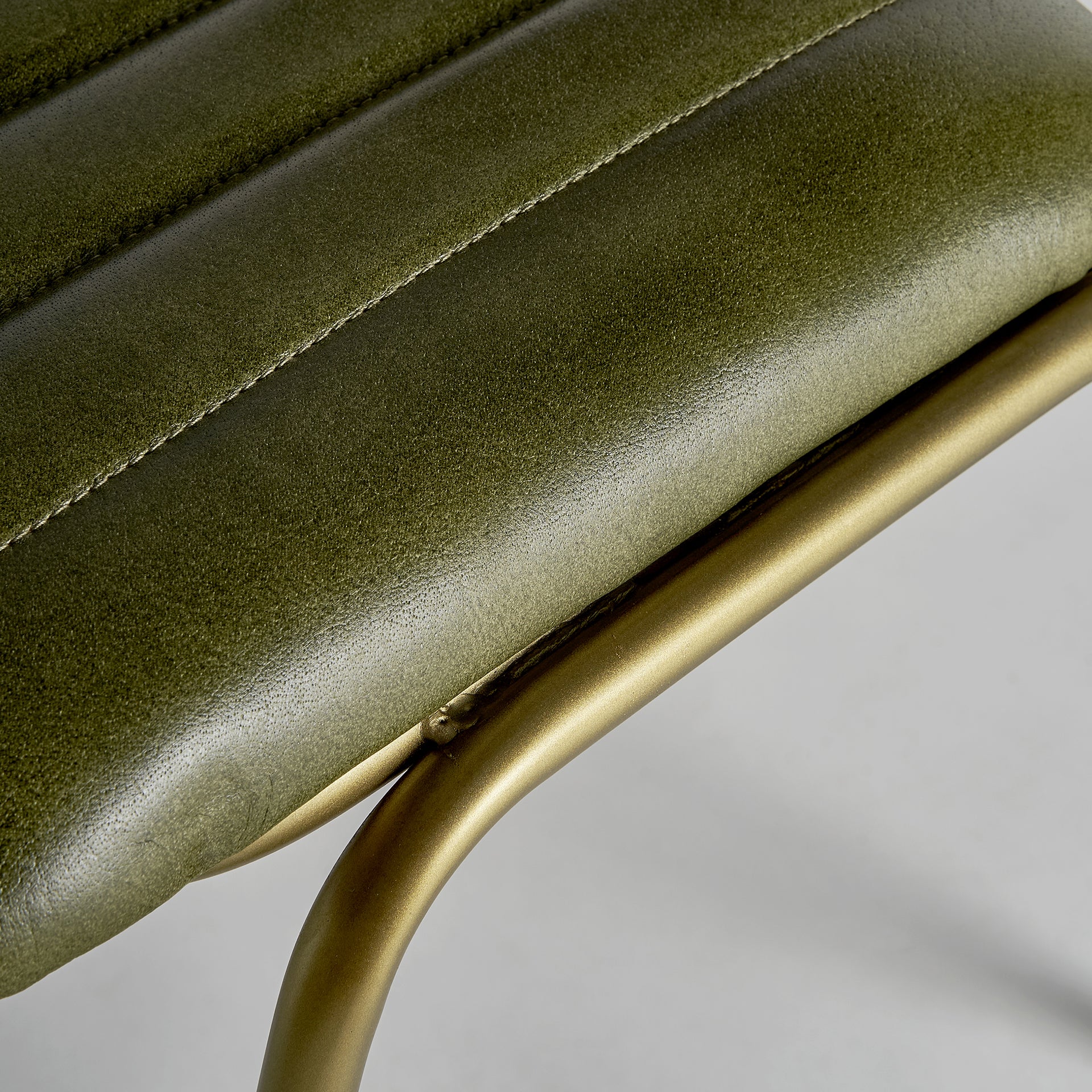 ALMSTOCK CHAIR